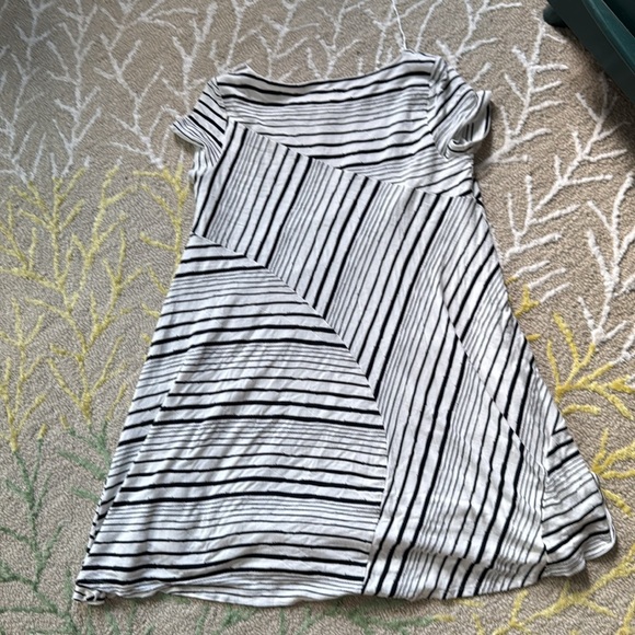 Maeve asymmetrical striped a line, soft lined dress medium - Picture 6 of 6